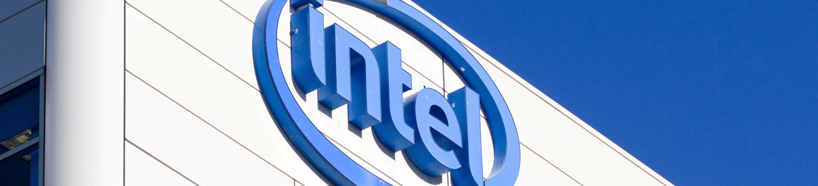 Cena, wykres i analiza na akcjach Intel.