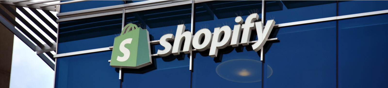 Les actions de Shopify avec les actualités, le cours de l'action et un graphique du marché boursier.